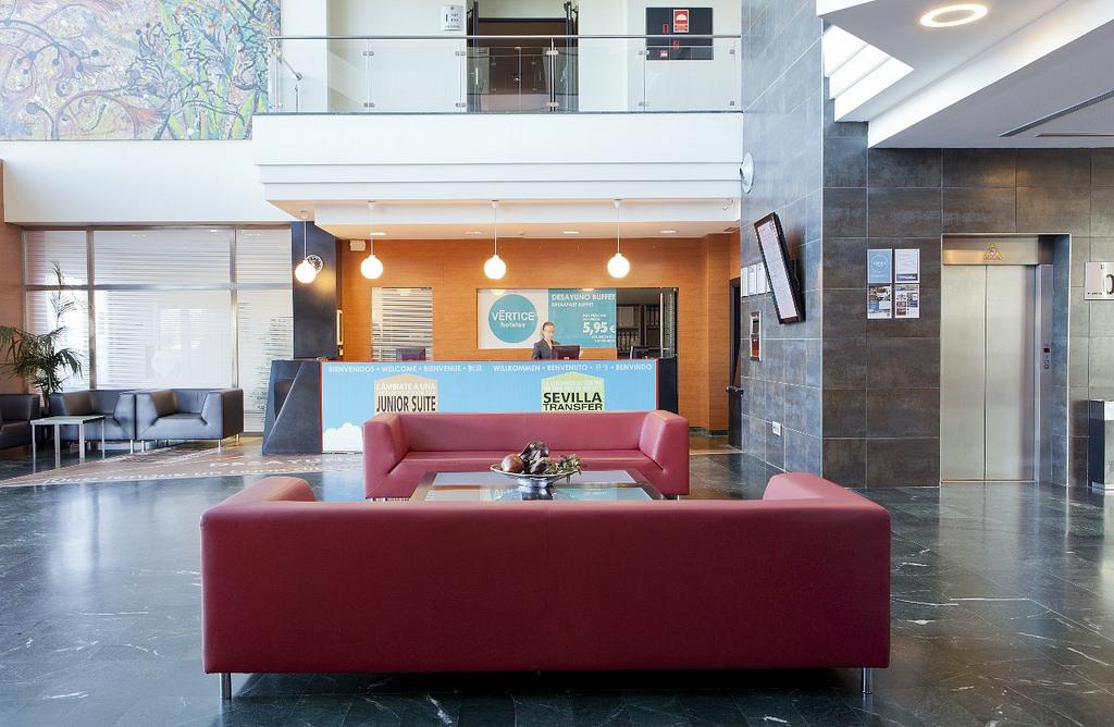Apartamentos Vertice Sevilla Aljarafe Bormujos Zewnętrze zdjęcie