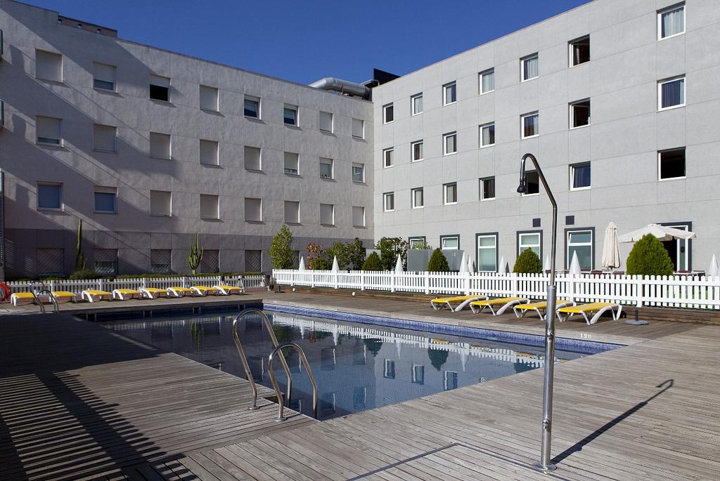Apartamentos Vertice Sevilla Aljarafe Bormujos Zewnętrze zdjęcie